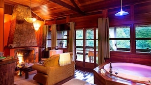Romantic Suite | Mini-refrigerator - Pousada Verde Água Visconde de Mauá (Itatiaia)