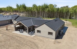 Exterior - Lovely home in Glesborg with sauna (Glesborg)
