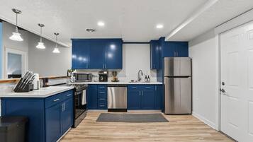 Fridge, microwave, oven, dishwasher