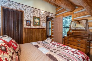 4 bedrooms, WiFi, bed sheets
