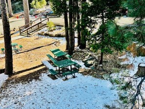 تناول الطعام بالخارج