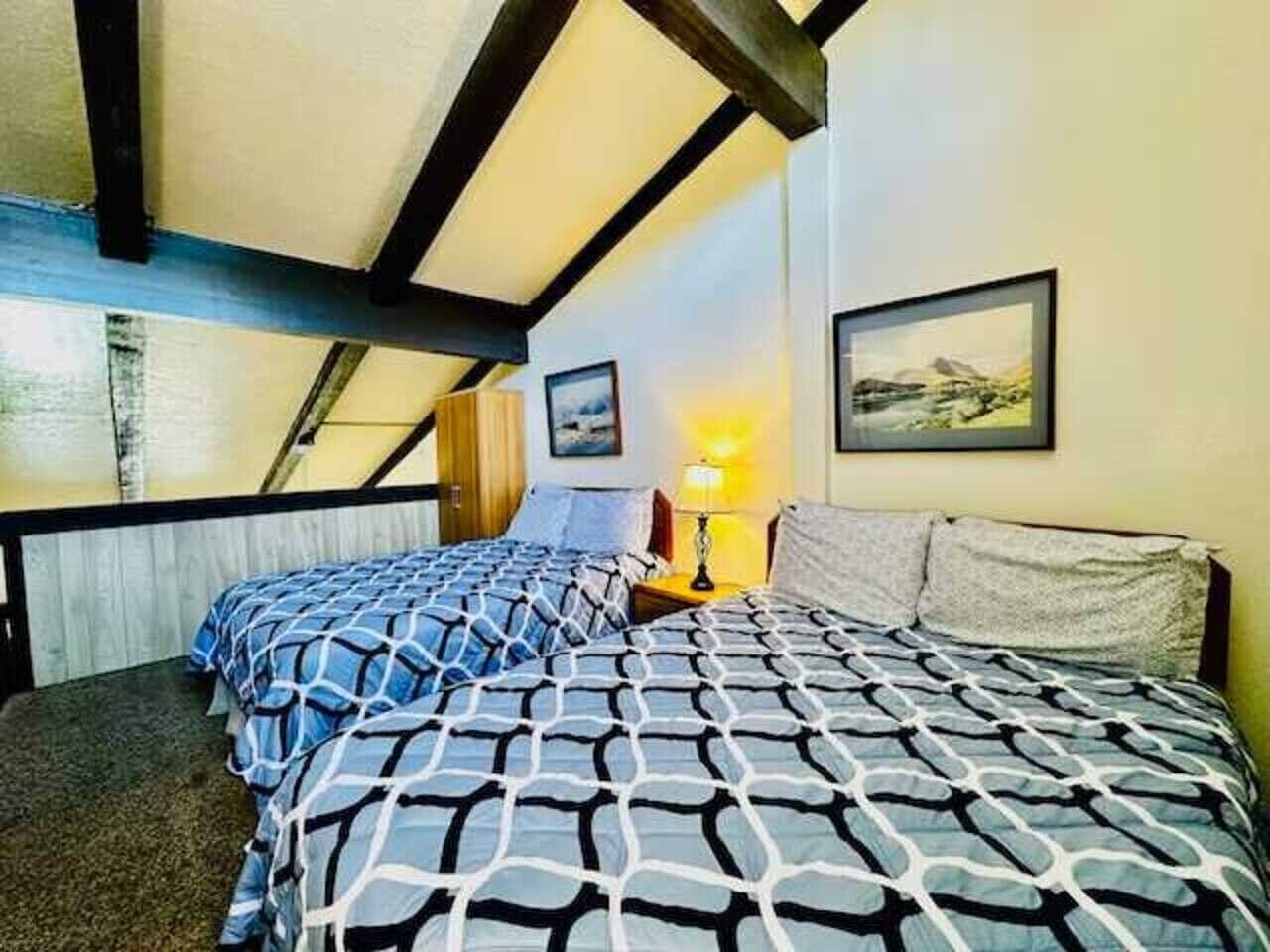 1 bedroom, desk, iron/ironing board, WiFi