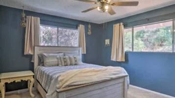 3 bedrooms, iron/ironing board, travel crib, WiFi