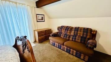 Televisión y chimenea