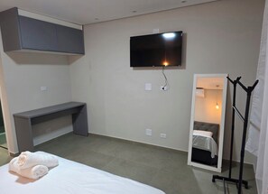 1 chambre, bureau, Wi-Fi gratuit, draps fournis