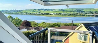 Stylish  4-bedroom house in Barnstaple with amazing estuary views