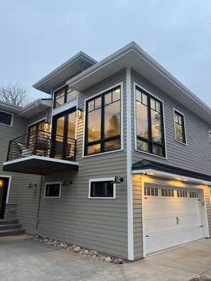 Exterior - Charming studio loft in the heart of midtown Fort Collins. (Fort Collins)