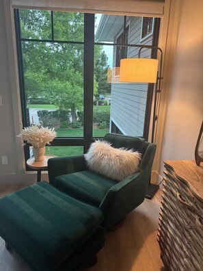 Interior - Charming studio loft in the heart of midtown Fort Collins. (Fort Collins)