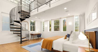 Louise Hand Laundry, Logan Circle, Rare & Iconic