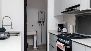 Classic-Apartment, Poolblick | Wäschereiservice