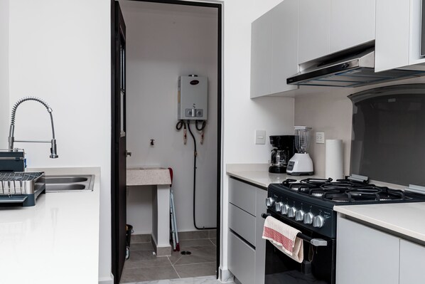 Classic-Apartment, Poolblick | Wäschereiservice