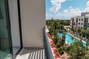 クラシック アパートメント プールビュー | 部屋からの景観