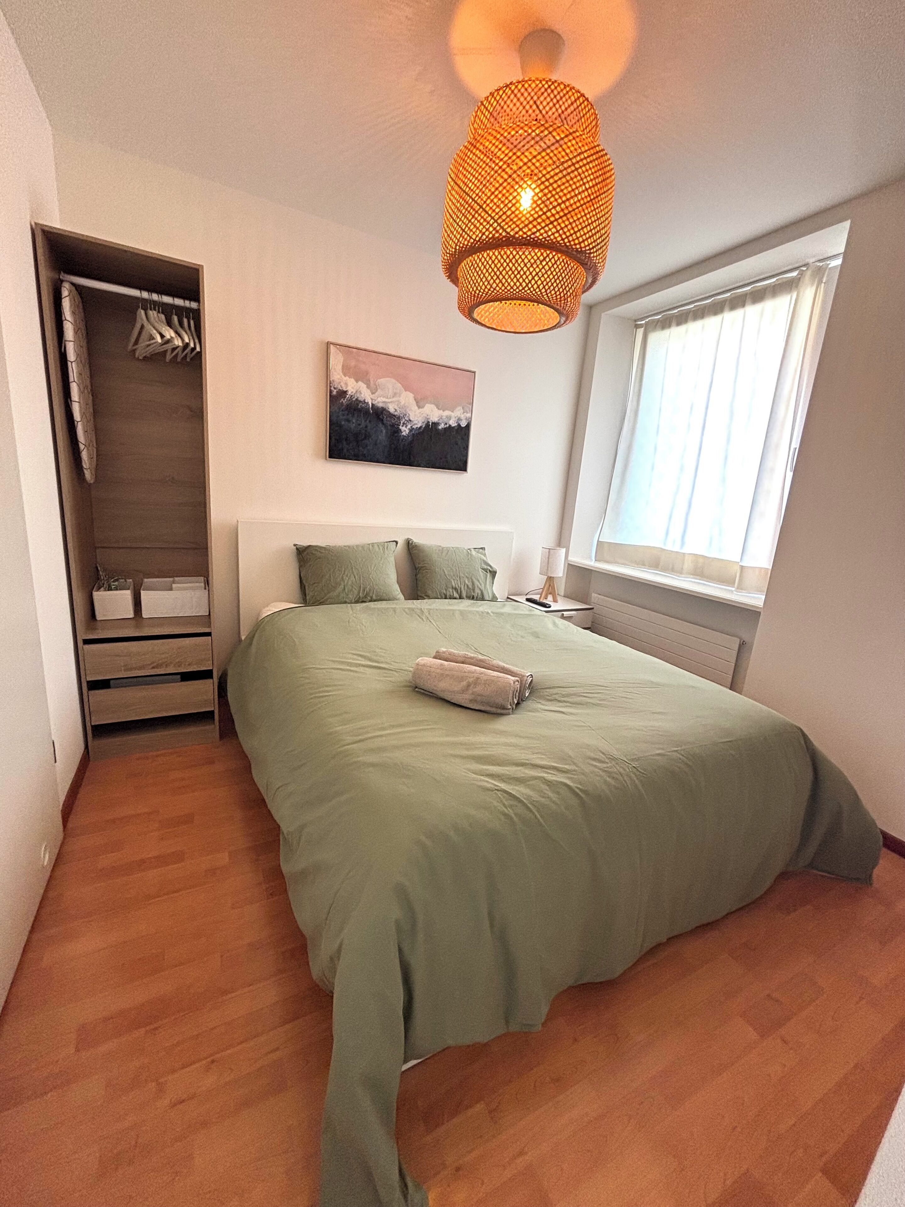 1 chambre, fer et planche à repasser, Wi-Fi, draps fournis