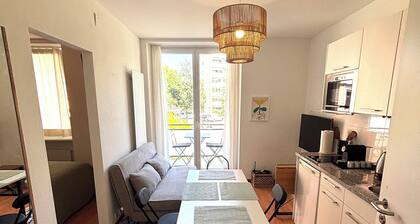 Top apartment in the heart of Zurich. 24h Self Check-In.