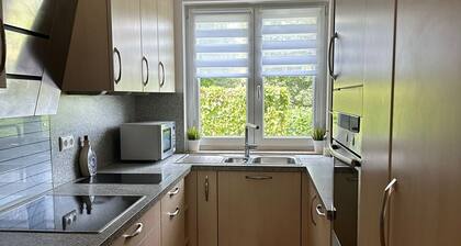 Charming corner terraced house with fireplace & garden - 20 min. to Marienplatz
