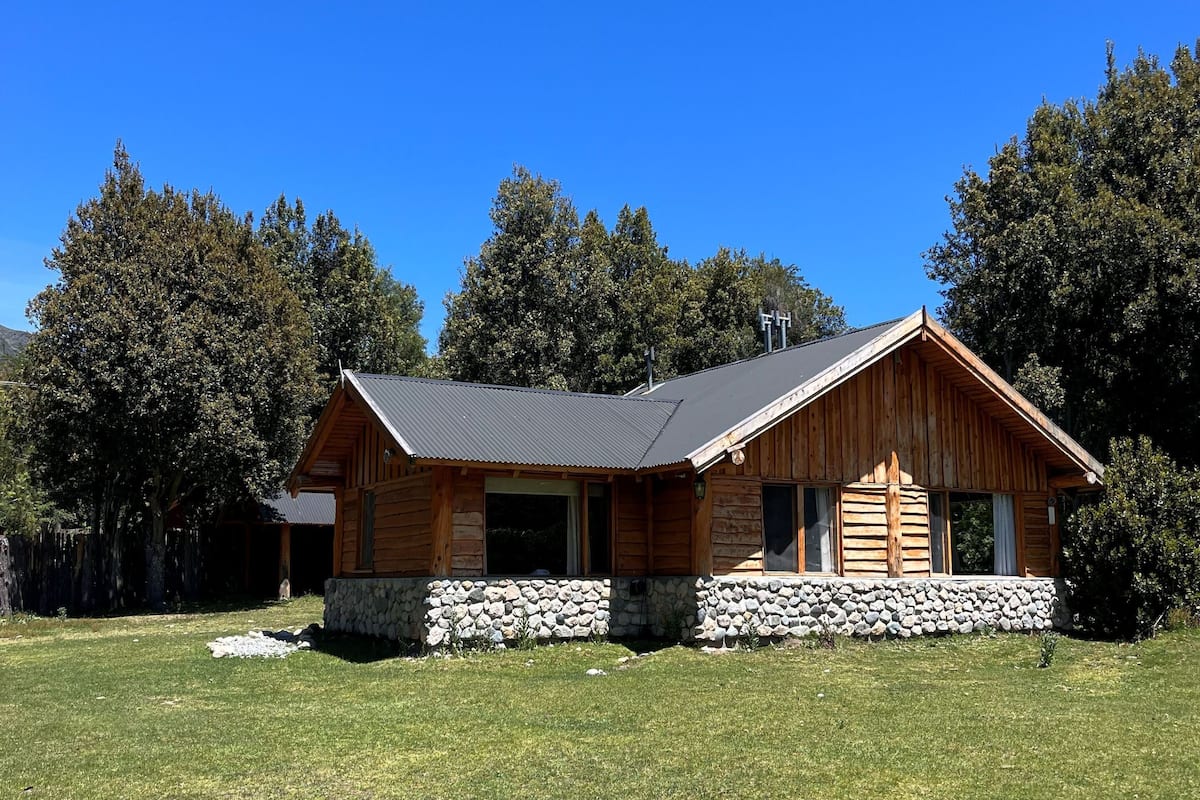 Cabin, Garden View | In-room safe, blackout drapes, free WiFi