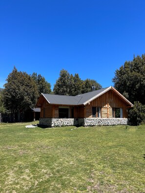 Cabin, Garden View | In-room safe, blackout drapes, free WiFi - Estancia Puema Hue (San Carlos de Bariloche)