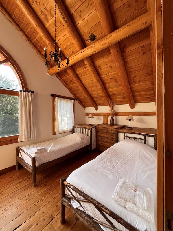 In-room safe, blackout drapes, free WiFi - Estancia Puema Hue (San Carlos de Bariloche)