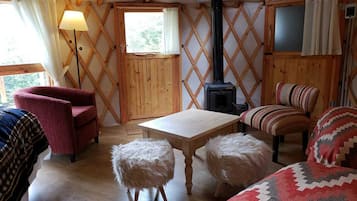 Comfort Tent | Living area