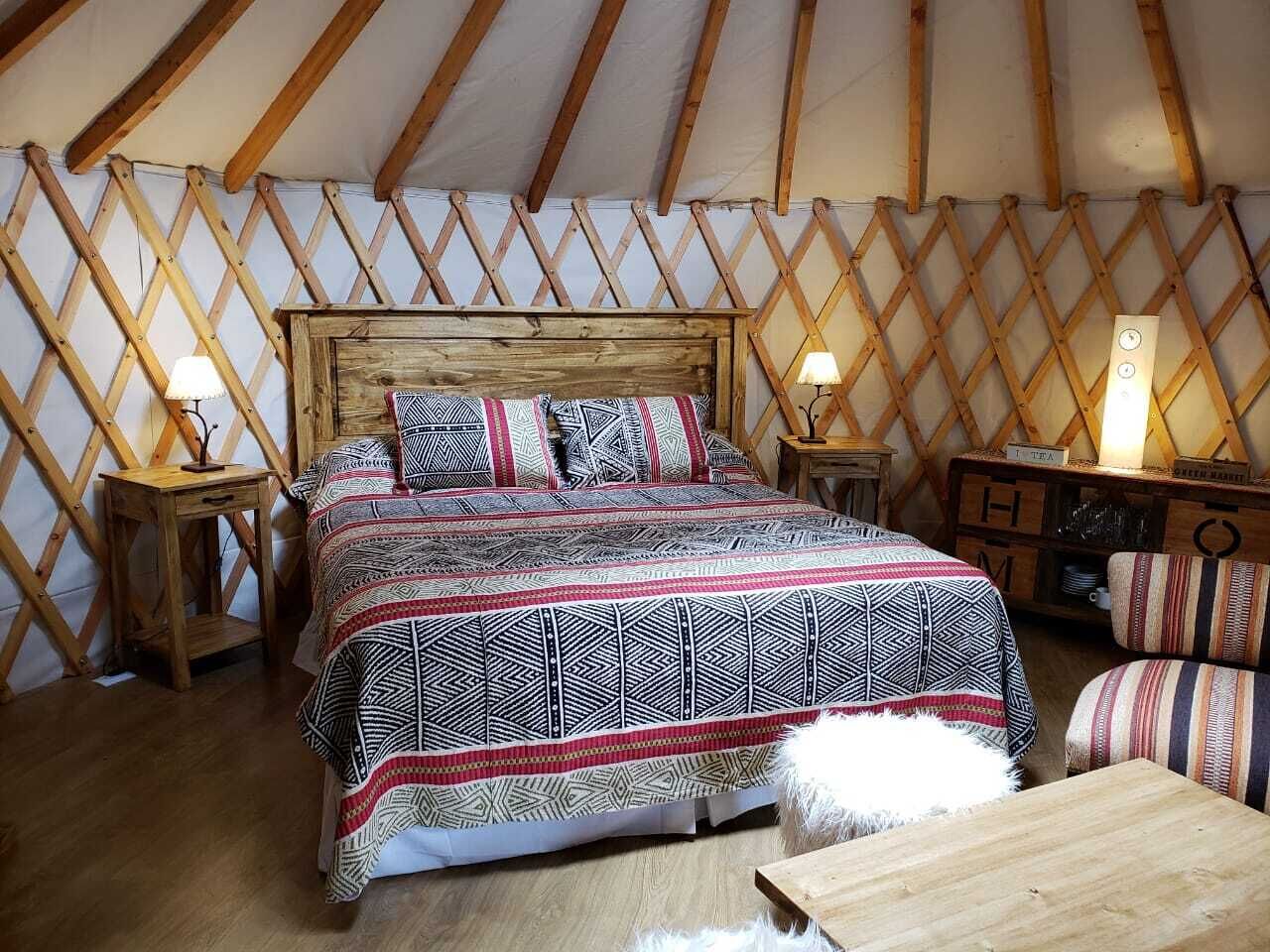 Comfort-telttamajoitus | Tallelokero huoneessa, pimennysverhot, ilmainen Wi-Fi