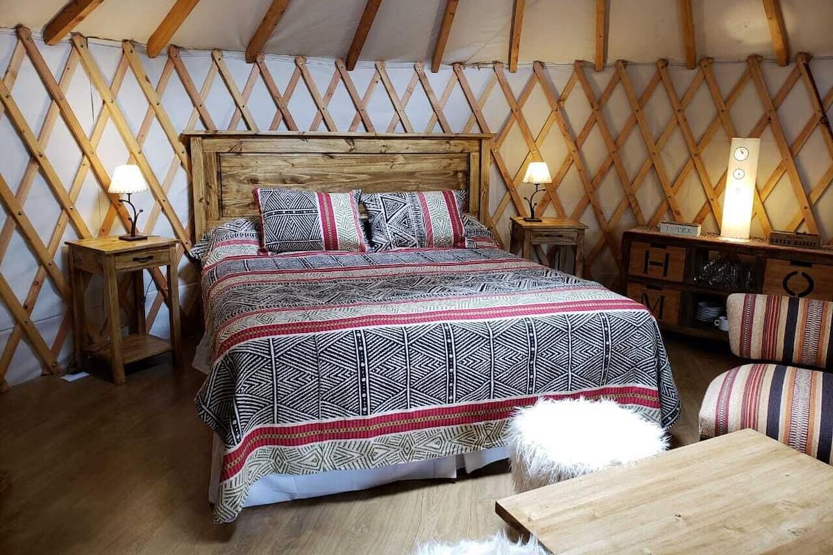 Comfort Tent | In-room safe, blackout drapes, free WiFi