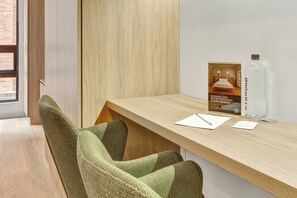 Appartement (214) | Salle à manger