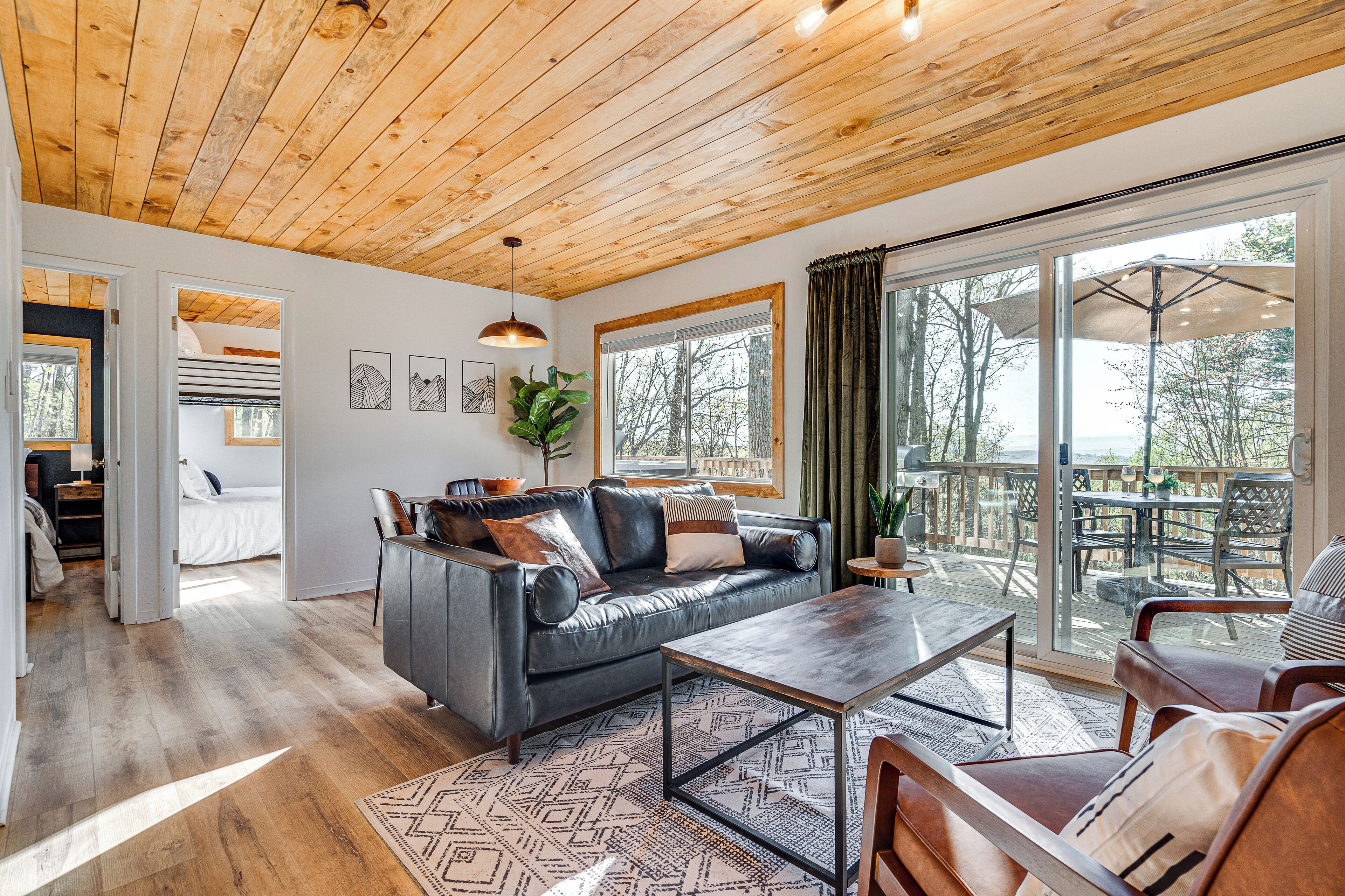 Smart-TV, peis og stereoanlegg