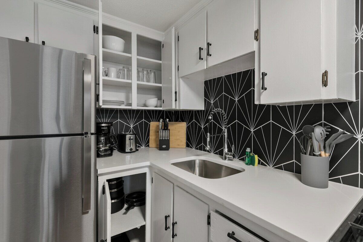 Fridge, microwave, oven, dishwasher