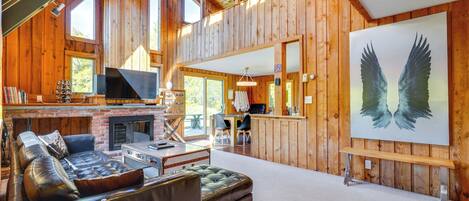 TV, fireplace, video games, books