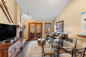 Condo (1 Bedroom) | Exterior