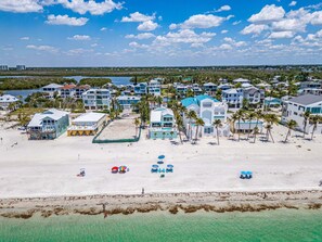 On the beach - Star of the Sea | Gulf-Front Luxury w/ Pool & Spa (Bonita Springs)
