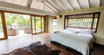 Sahara Lodge: Nature, Design & Arabian Horses