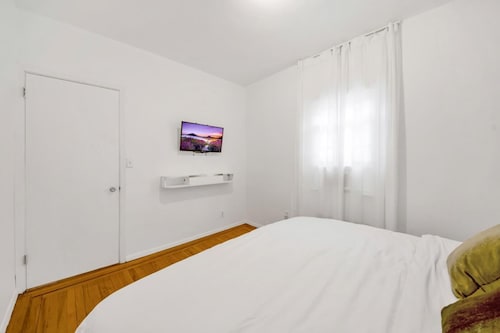 Spacious 3BR Luxe Escape near NYC