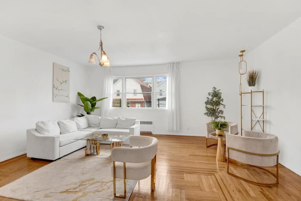 Spacious 3BR Luxe Escape near NYC