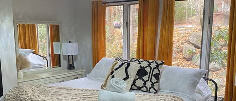 2 chambres, fer et planche Ă repasser, accĂšs Internet, draps fournis