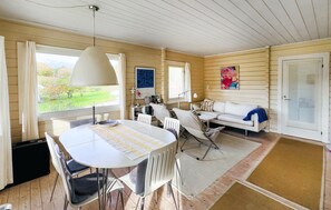 Dining - Amazing home in Strömstad with WiFi (Strömstad)