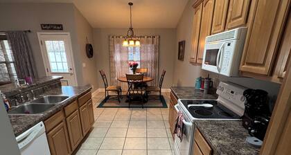 3-bedroom house in charming Thomasville just 5 min from downtown.