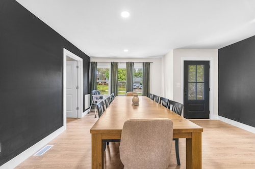 Carolina Charm - Pool - Jacuzzi - Game Room