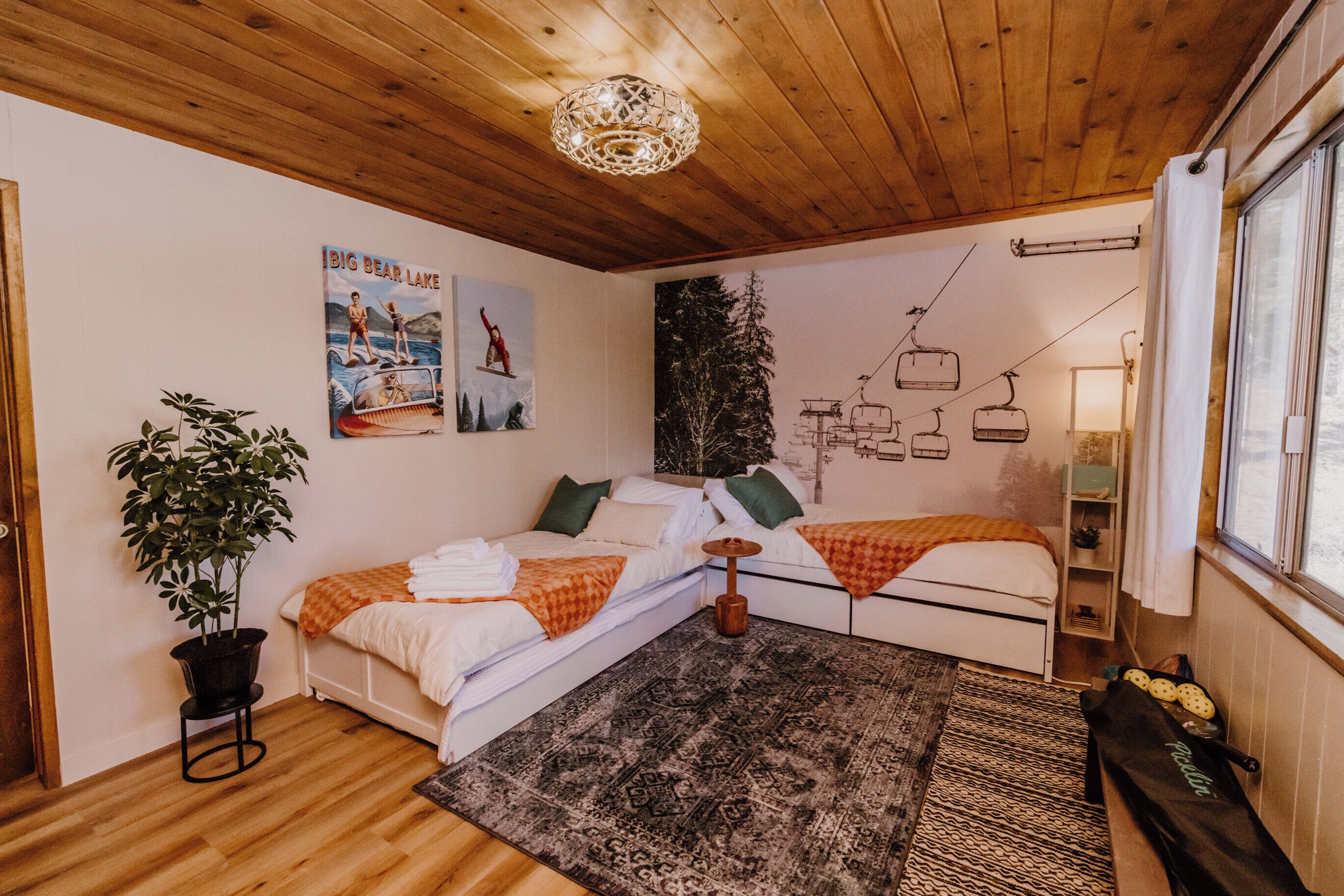 2 bedrooms, WiFi, bed sheets