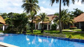 Outdoor pool - Terrace Resort Phu Quoc (Phu Quoc)