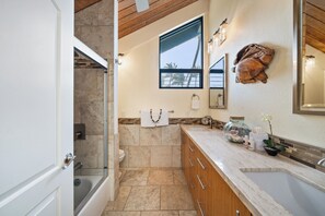 Shower, hair dryer, towels - Remodeled 2BD Oceanfront Condo w/ Stunning Sunset Views - Kahana Village 20 (Lahaina)