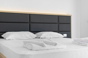9 Schlafzimmer, Internetzugang, Bettwäsche