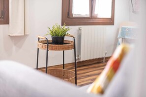 Interior - Brisas de Andrin - Beach and Nature, Llanes (Andrin)