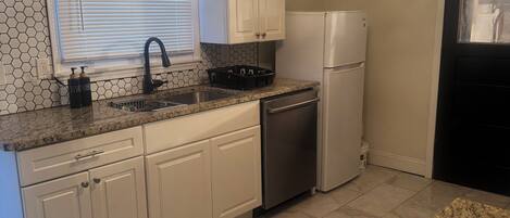 電子レンジ、食器洗い機