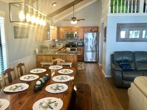 المنشأة من الداخل