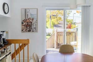 Interior - Spacious 4BDRS Entire House near DT, Free Parking (Longueuil)