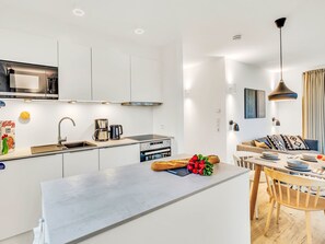 Fridge, microwave, oven, dishwasher - Apartment Fiddy by Interhome (Lembruch)