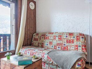 Interior - Les Grets by Interhome (Saint Gervais)