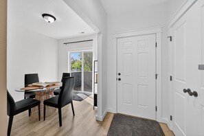 Dining - #HabitueHomes - Longmont Landing (Boise)