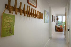 Interior - Modern Coastal Retreat with Ocean Views and Beach Access – Puako Beach Drive #310 (Kamuela)